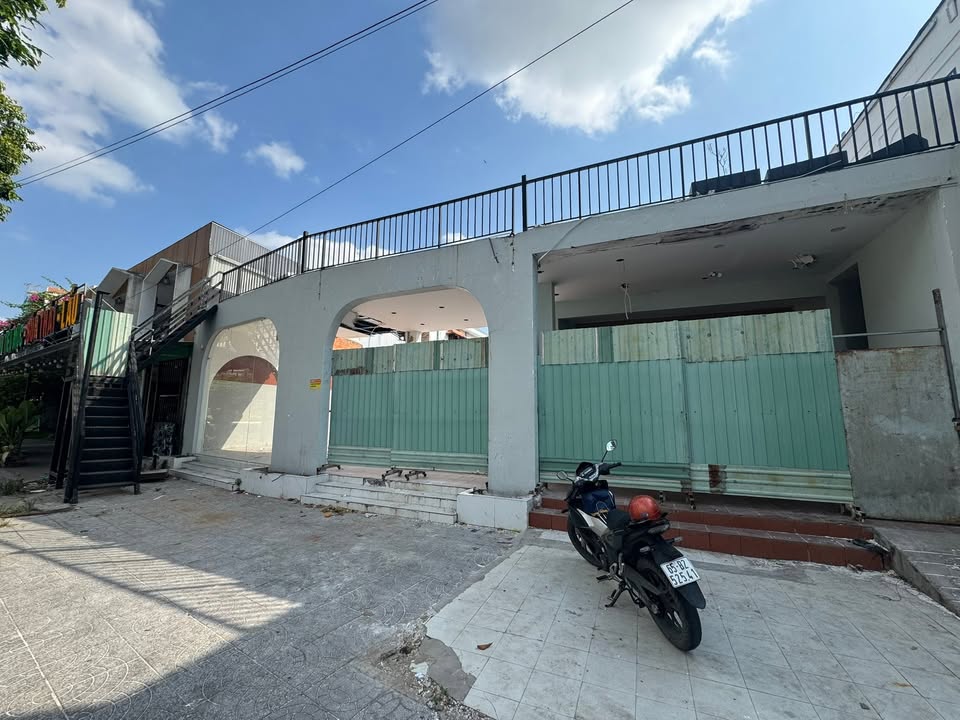 Mặt Bằng Kinh Doanh Rộng 836m² Mặt Tiền Võ Văn Kiệt, Cần Thơ - Giá 60 Triệu/Tháng