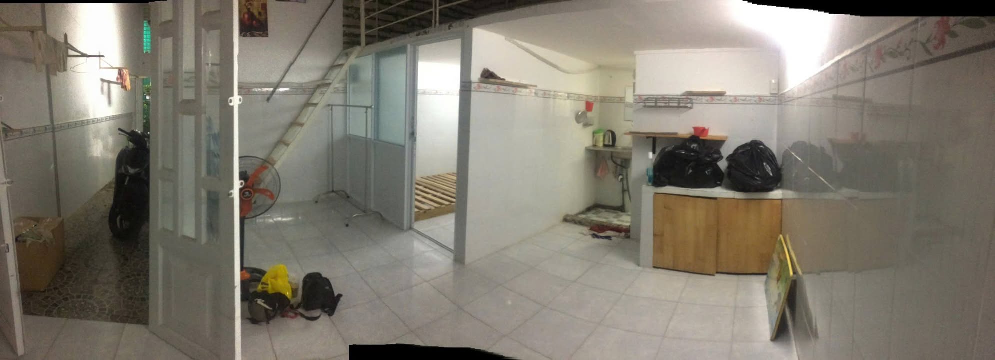 Cho thuê phòng trọ Nguyễn Việt Hồng, Cần Thơ - 1PN + Gác, máy lạnh, 2.5 triệu/tháng