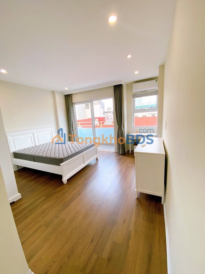 Cho thuê phòng trọ full đồ, cửa sổ thoáng tại 89 Thái Hà, Đống Đa