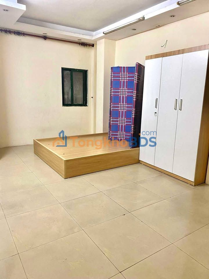 Cho thuê phòng 20m² mặt đường Giảng Võ, Hà Nội - 3.5 triệu/tháng