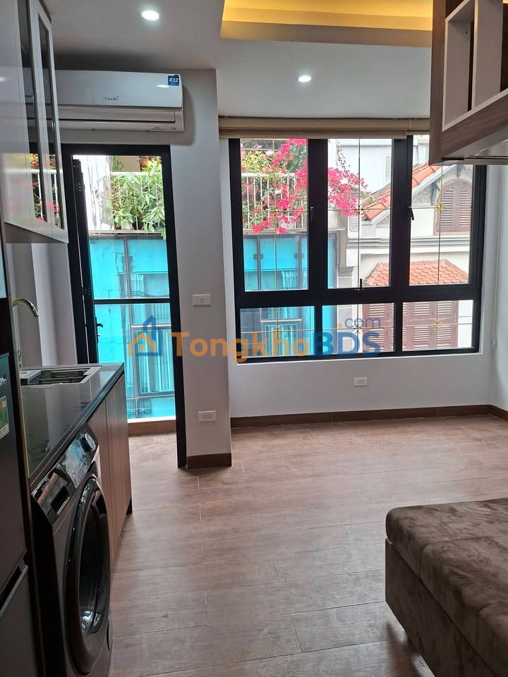 Cho thuê căn hộ dịch vụ Xuân La, Tây Hồ - Nội thất mới, 5.3-6.3 triệu