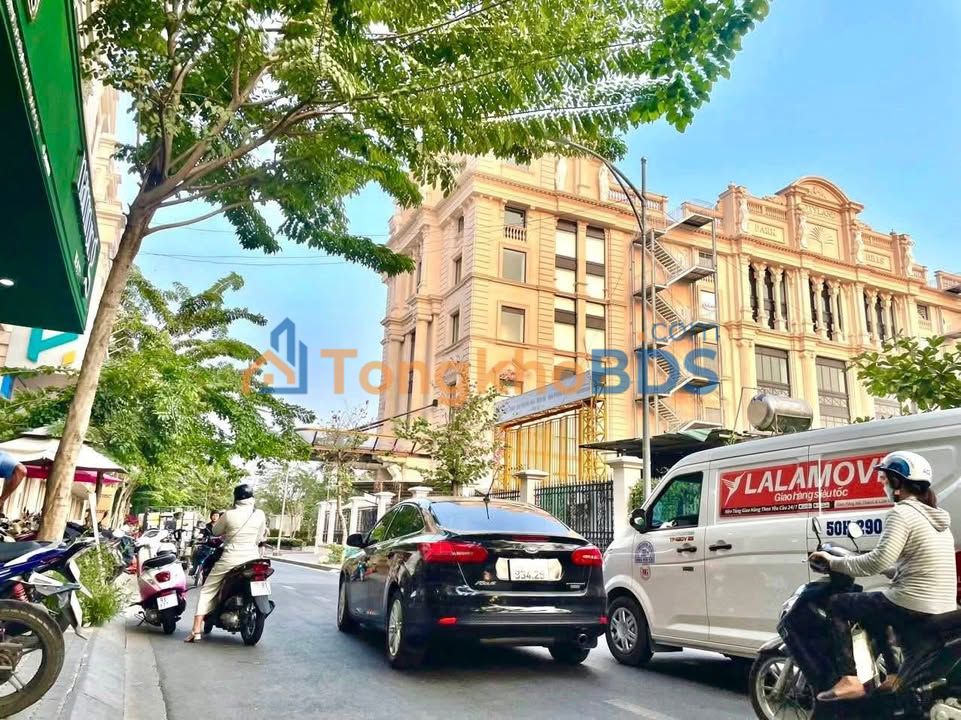 Cho thuê nhà phố Cityland Park Hills Gò Vấp - 100m², 5 tầng, có thang máy