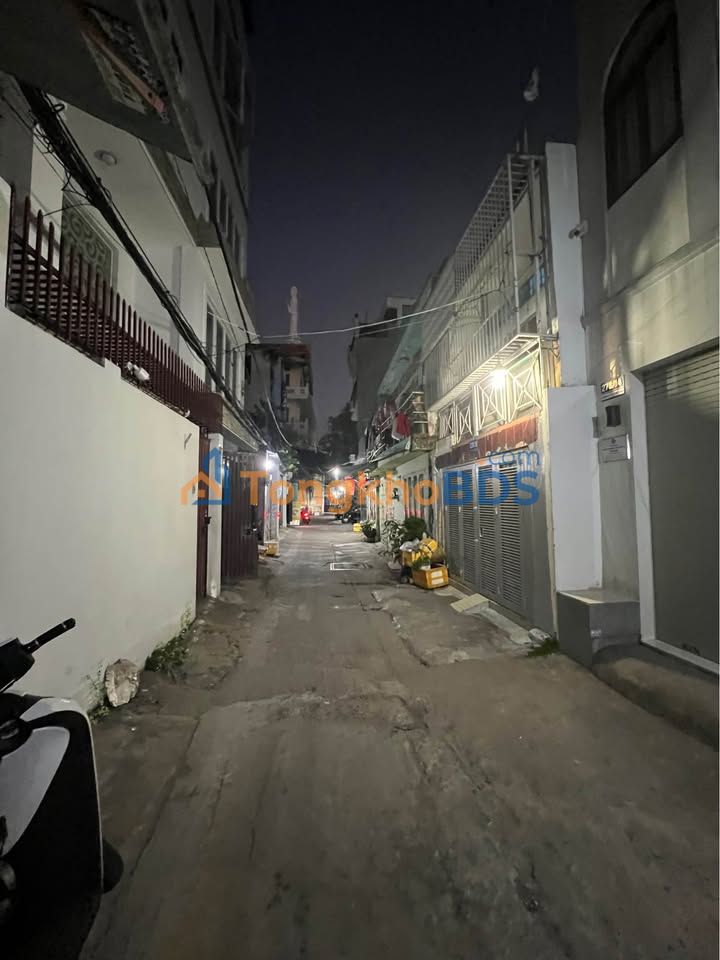 Nhà Hẻm Xe Tải Nguyễn Xí, Bình Thạnh - 8 Tỷ, 4PN, Sổ Hồng Riêng