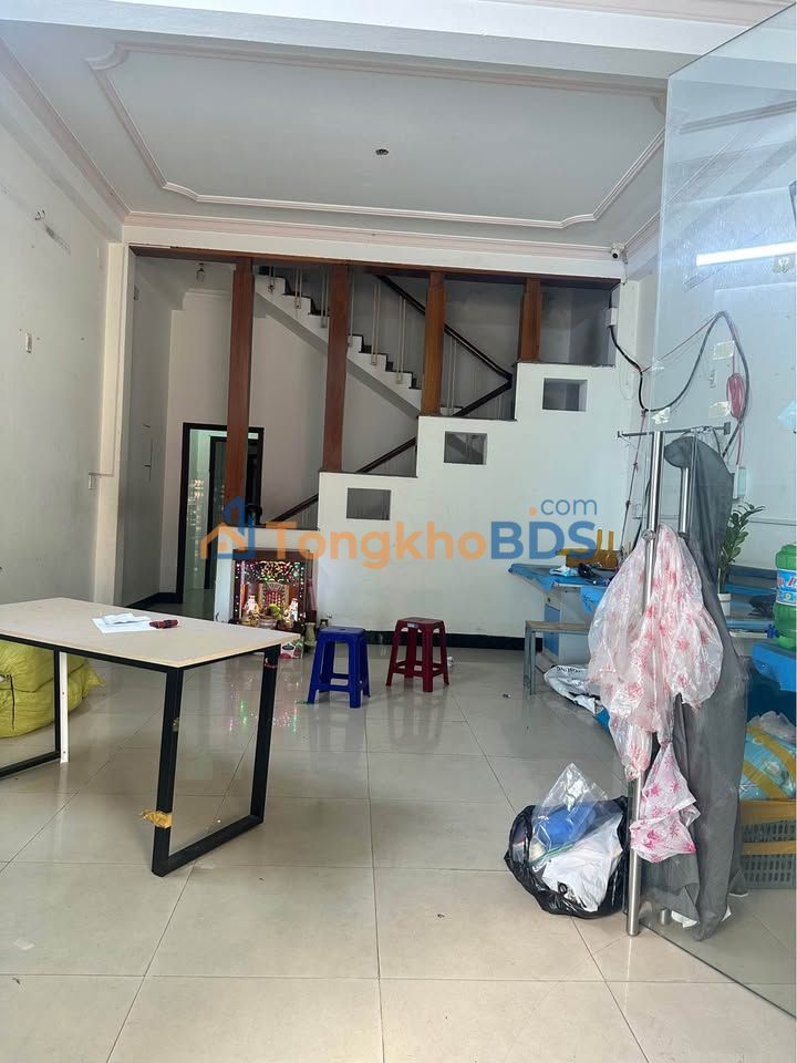 Cho thuê nhà 4 tầng mặt tiền Phú Lộc, Đà Nẵng - 82m² lý tưởng làm VP, dạy học