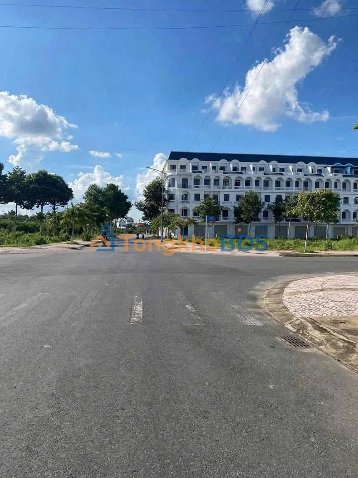 Đất nền 2 mặt tiền trung tâm P9, Vĩnh Long - 97m² - Sổ đỏ đô thị