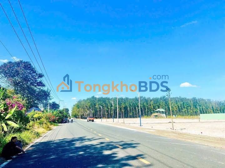 Nhà Mặt Tiền Cao Bá Quát Bình Phước - 300m² Giá 8 Tỷ - Kinh Doanh Đắc Lợi