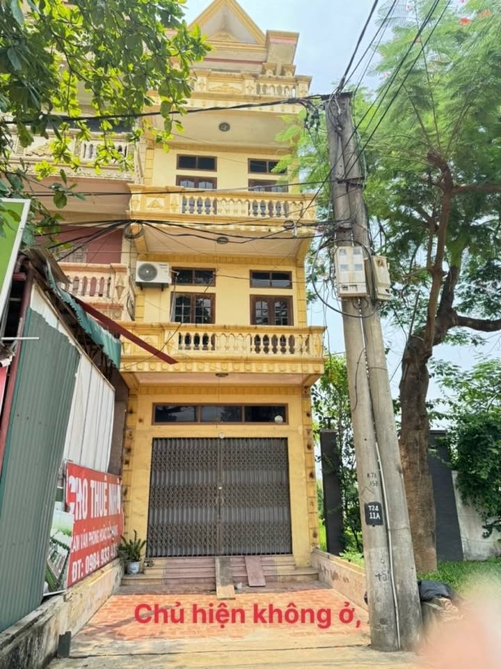 Nhà 84m2 Quốc Lộ 3 Đông Anh - Kinh doanh sầm uất, 4 tầng đủ công năng