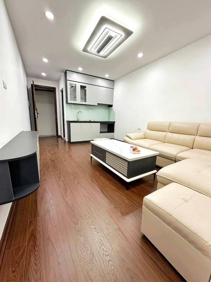 Chung cư Minh Khai 70m² - 3.6 Tỷ - Sổ Đỏ Chính Chủ, Ô Tô Đỗ Cửa