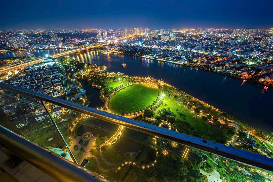 Bán Căn hộ Park 5 Vinhomes Central Park 141m² - View Skyline Đắt Giá