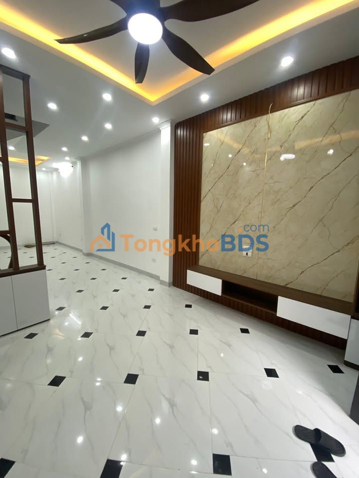 Nhà 5 Tầng Dương Nội Hà Đông 40m² - Sẵn Sàng Ở Ngay