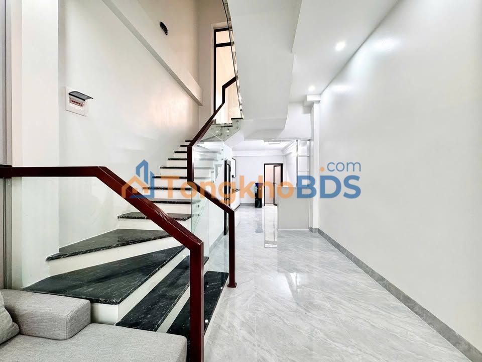 Nhà 2 Tầng 57m² Gần Trường Chuyên Lam Sơn, TP Thanh Hoá - Giá Hơn 2 Tỷ