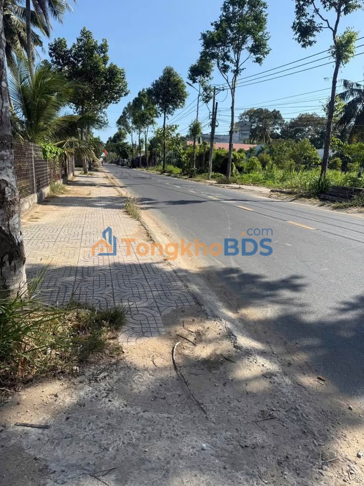 Đất nền mặt tiền sông Long Bình 1600m² Đồng Khởi, Trà Vinh - Giá tốt