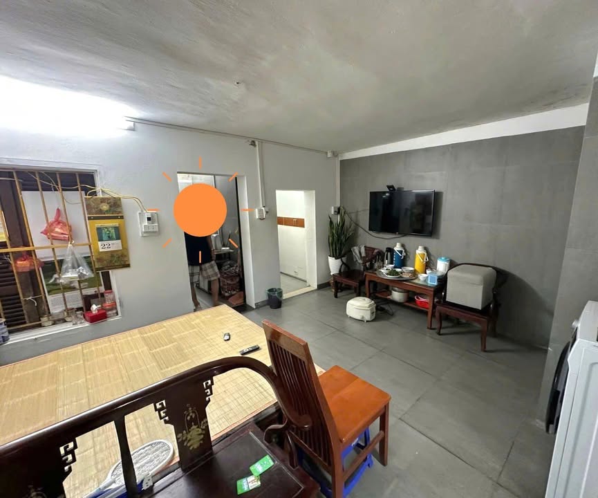 Nhà Tập Thể Thành Công 100m² - Kinh Doanh Sầm Uất - 2 Mặt Ngõ