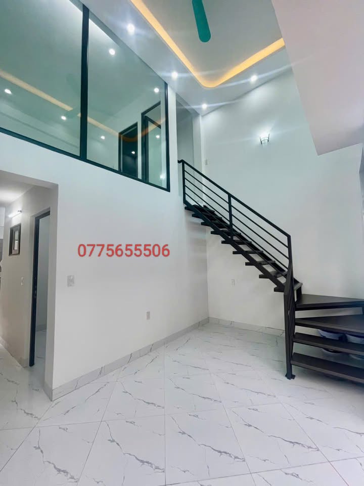 Nhà Lô Góc 40m² Trung Tâm Hải Tân - Giá 1.6 Tỷ, Sẵn Sàng Về Ở Ngay!