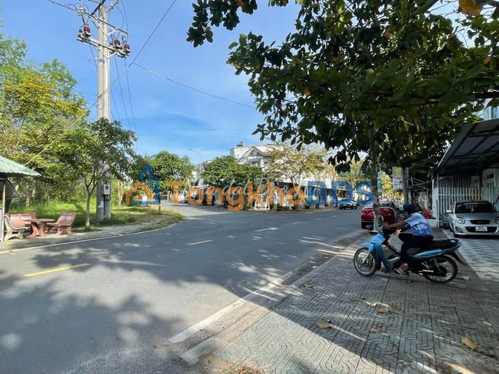 Bán Đất Vĩnh Long 265m² Thổ Cư 100% - Mặt Tiền Đường Nhựa, Gần Trường Chuyên