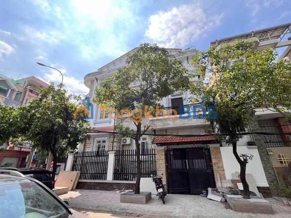 Villa An Phú, Quận 2 - 180m² Kinh Doanh/Ở Lý Tưởng