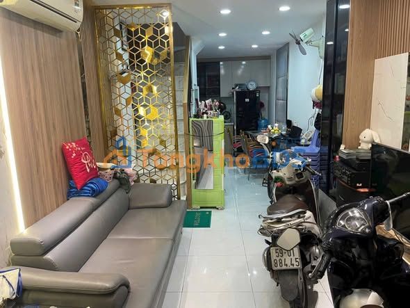 Mặt Tiền Nguyễn Công Hoan, PN - Nhà 27m² 3PN, Giá 5.6 Tỷ - Vừa Ở Vừa Kinh Doanh!