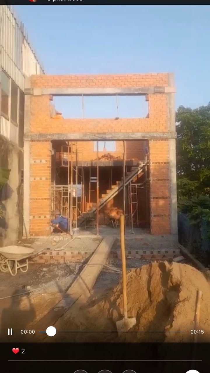 Nhà 100m² Đường Đông An, Dĩ An - Sắp Hoàn Thiện, Giá 4 Triệu/Tháng