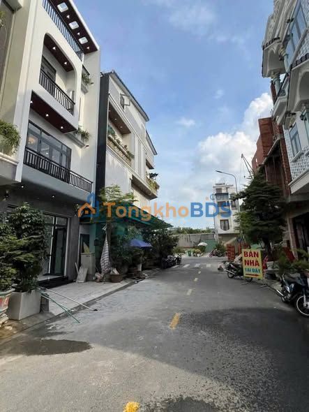 Nhà Phố Hoàn Công 61m² TP. Thuận An - Giảm Sốc 200 Triệu, Full Nội Thất