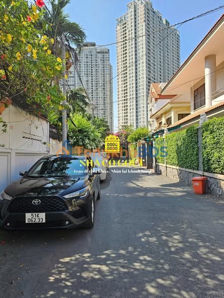 Cho thuê Biệt thự Nguyễn Ư Dĩ, Thảo Điền - 960m² - Kinh doanh tự do