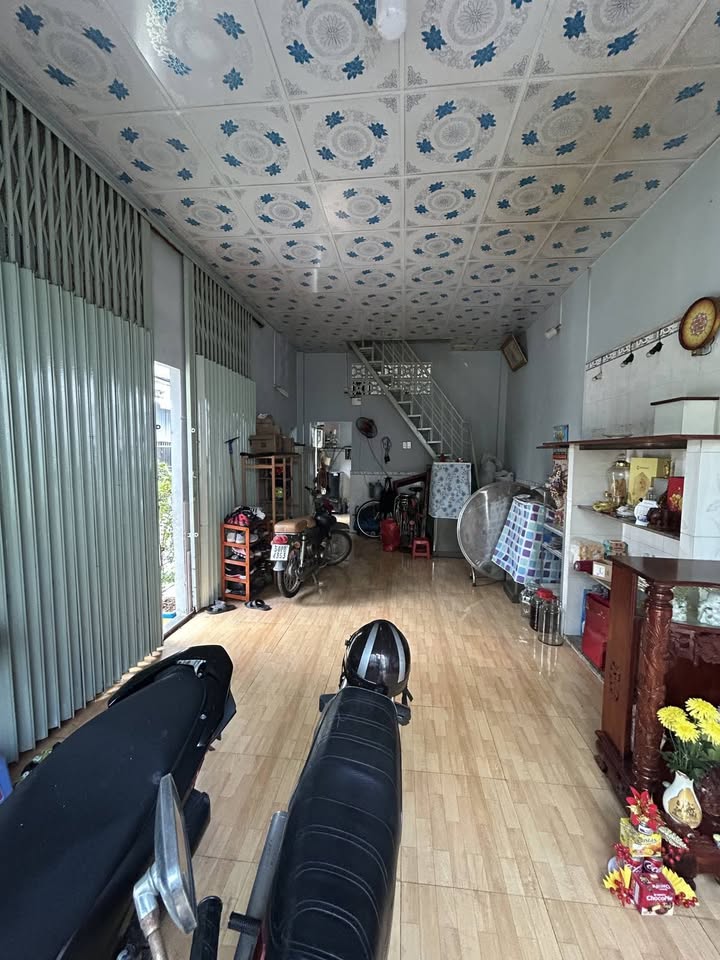 Nhà Căn Góc 48m² Quận 12 - Giá 3.5 Tỷ - Hẻm Thông Kinh Doanh