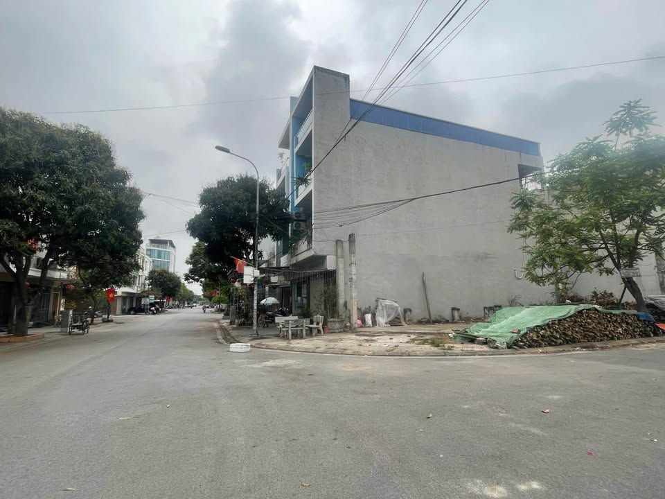 Bán Đất Lô Góc Đặng Hồi Xuân, Nam Định - 93.4m² - Giá Tốt