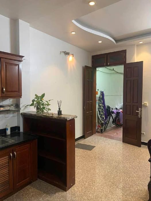 Nhà 32m² 5 Tầng Xuân La, Tây Hồ - Sổ Đỏ Chính Chủ, Giá Tốt 8.38 Tỷ