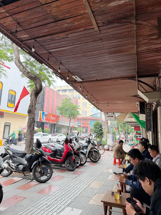 Nhà Mặt Tiền Đinh Tiên Hoàng, Hoàn Kiếm - Kinh Doanh Sầm Uất, Sổ Đỏ Chính Chủ