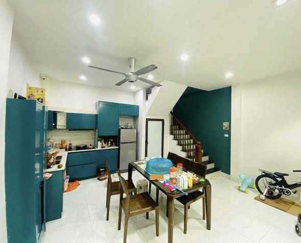Nhà 32m² 5 Tầng Ngõ Thông Gần Melody Linh Đàm - 6.35 Tỷ
