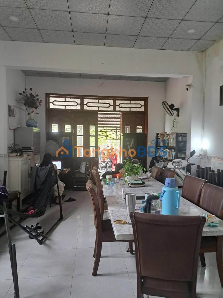 Bán Nhà Cấp 4 Chánh Mỹ, TDM 186m² - Mặt Tiền Nhựa 6m, Giá Ngộp