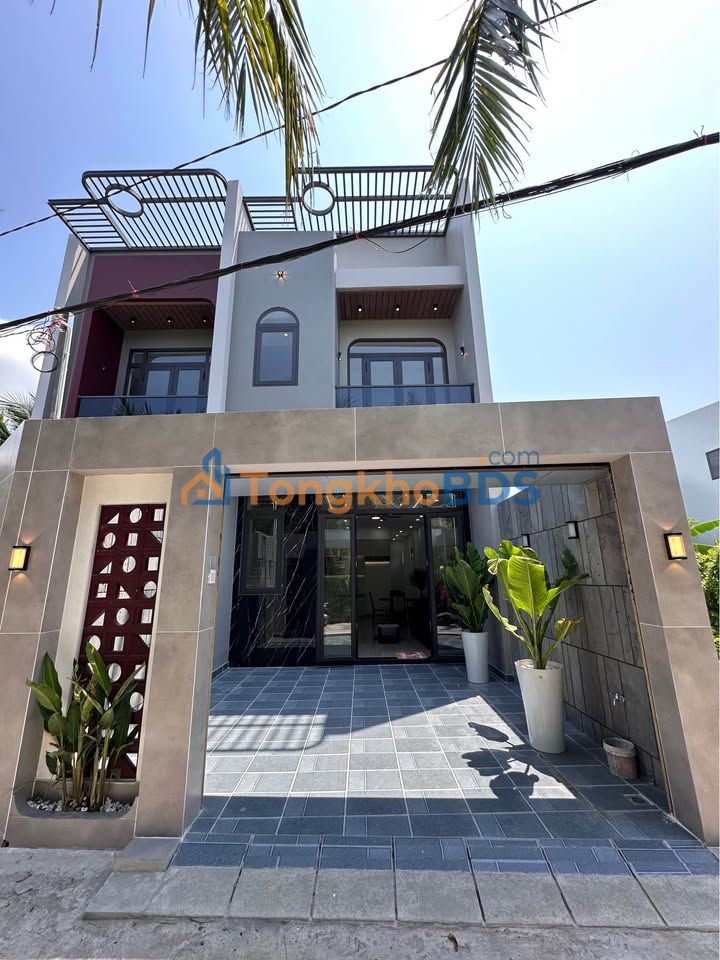 Nhà Lầu Mỹ Tho 90m² Full Nội Thất - Giá 2.68 Tỷ - Ô Tô Tới Nhà