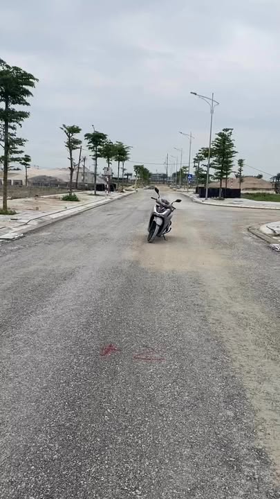 Đất nền Trung Đông 2, Ninh Bình - 200m², Mặt tiền 10m, Kinh doanh tốt