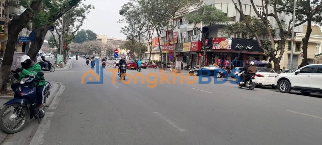 Nhà Mặt Phố Trần Quý Cầu Giấy 40m², 5 Tầng - Kinh Doanh Đỉnh Cao