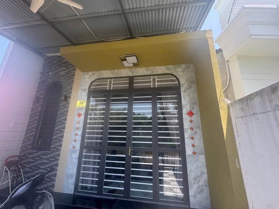 Nhà 93m² Trục Chính Hẻm 11 Trường Đông, Hòa Thành - Giá 739 Triệu