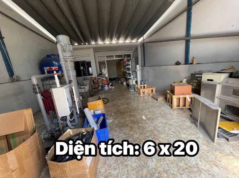 Kho Xưởng 120m² Mặt Tiền Xa Lộ Hà Nội, Quận 9 - Giá 12 Triệu/Tháng