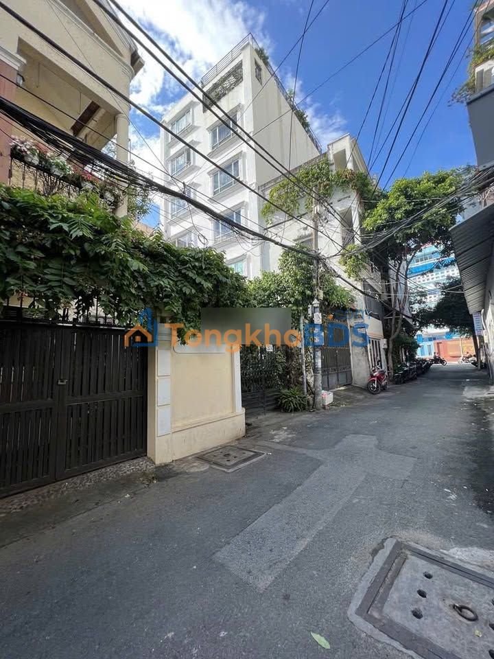 Cho thuê nhà hẻm xe hơi Nguyễn Trọng Tuyển, Tân Bình - 38m²