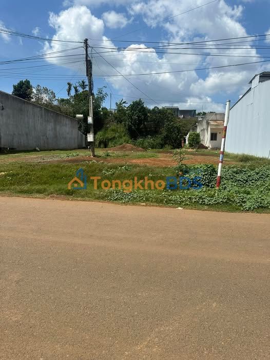 Bán Đất Mặt Tiền Đường Tân Châu, Di Linh 500m² Giá 2.7 Tỷ - Kinh Doanh Sầm Uất