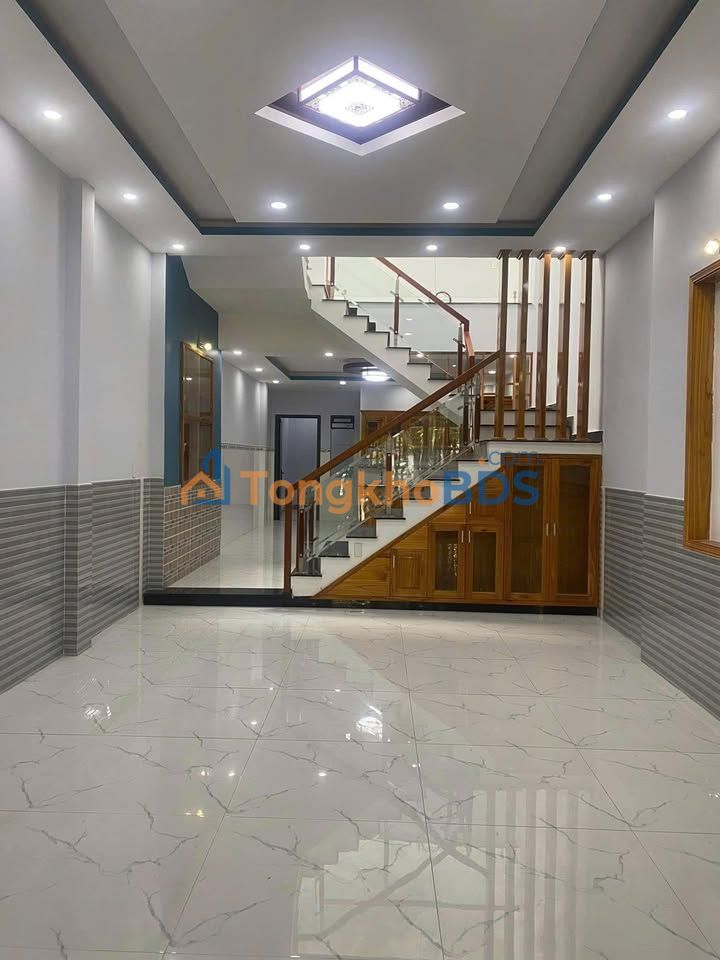 Nhà Nguyên Căn 2 Tầng Mặt Tiền Tôn Đản, Đà Nẵng - 102m² Kinh Doanh Sầm Uất