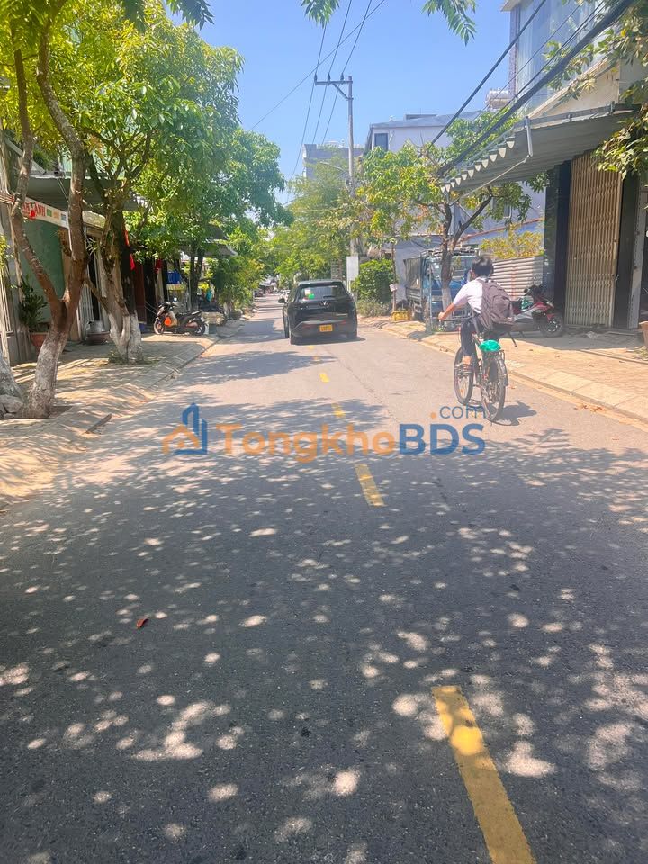 Bán Đất Tặng Nhà Mặt Tiền Lê Văn Thứ, Hải Châu - 131m², Ngang 5.63m