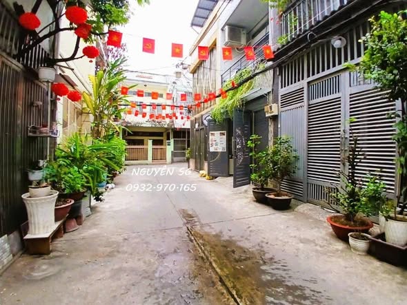 Nhà Hẻm Xe Hơi 60m² CMT8, Tân Bình - Sổ Hồng Riêng, Giá 8 Tỷ