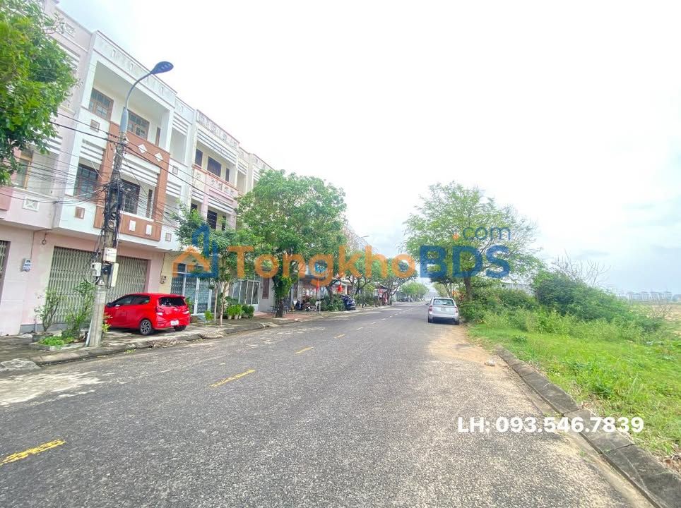 Nhà 90m² mặt tiền Trường Chinh, Tuy Hoà - 5.6 Tỷ, 5PN, Sẵn Sàng Ở Ngay