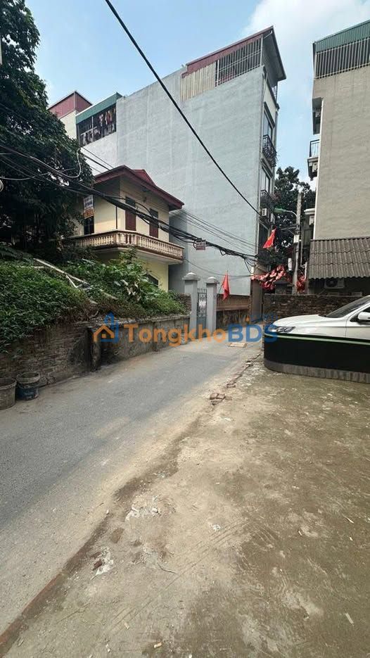 Đất Vàng Phạm Văn Đồng - 56m² Sổ Đỏ, Ô Tô Đỗ Cửa - 13.5 Tỷ