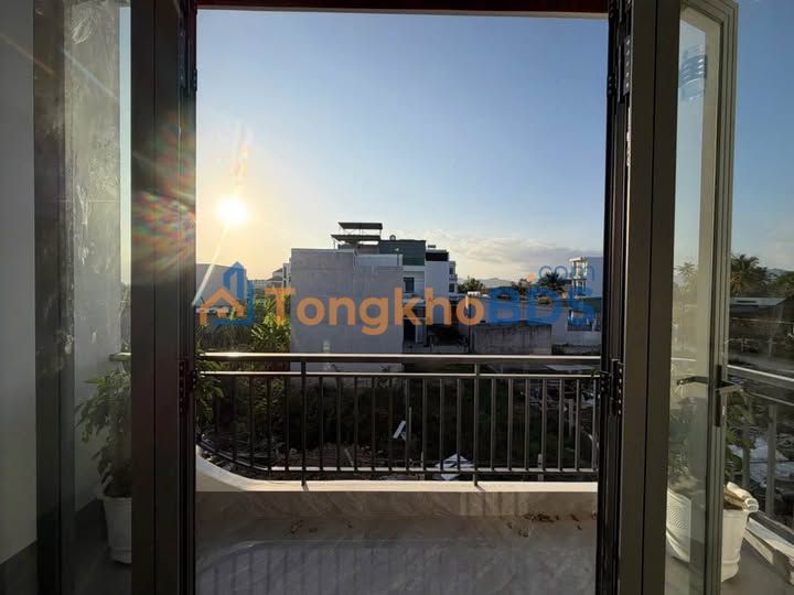 Nhà 2 Lầu Diên An 62.7m² - Giá 2.47 Tỷ, Tặng Full Nội Thất