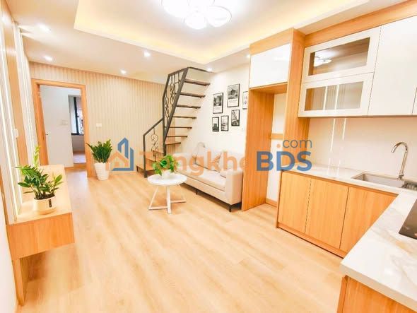 Bán gấp Căn hộ Tập thể 8/3 Quỳnh Mai, Hai Bà Trưng - 80m², 4PN, Sổ đỏ chính chủ