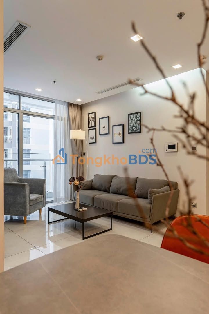Chung cư Phường 4, Quận 4 - 80m² Full Nội Thất, Giá 10.1 Tỷ