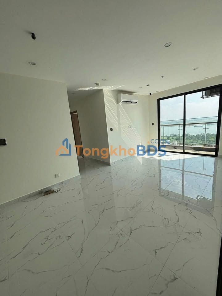 Cho thuê căn hộ 3PN Bình Tân - Tầng cao, view sông, giá 8.5 triệu