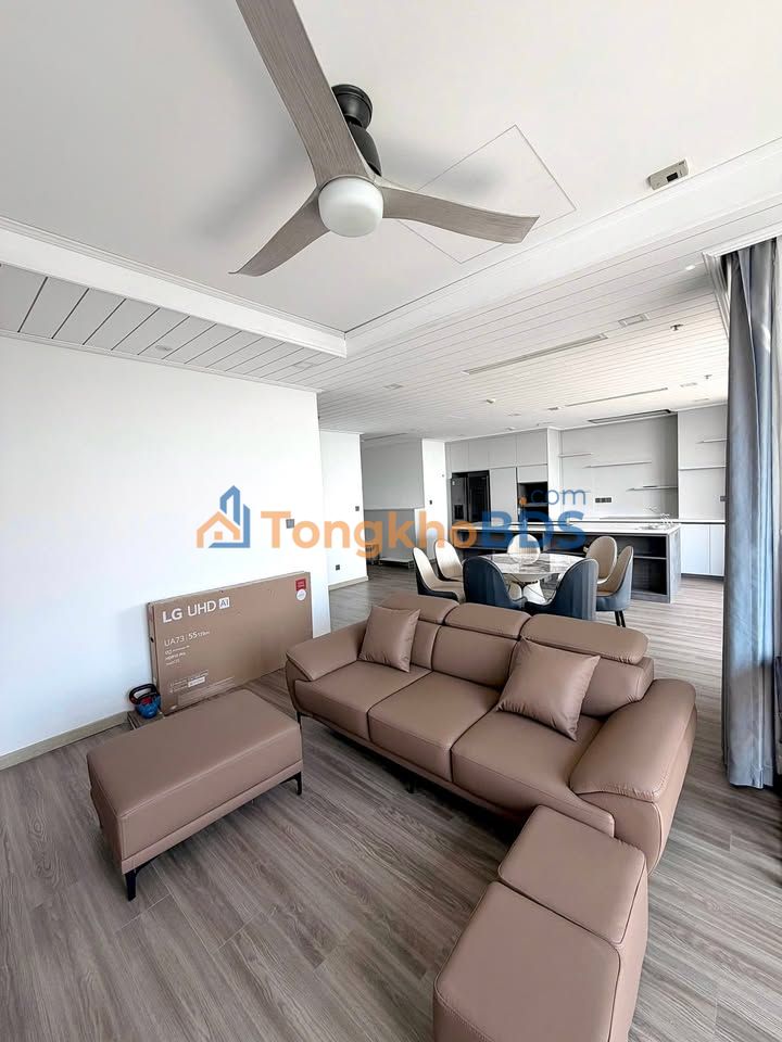 Cho thuê Căn hộ VHCP 140m² 3PN - View Công viên - 70 Triệu/tháng