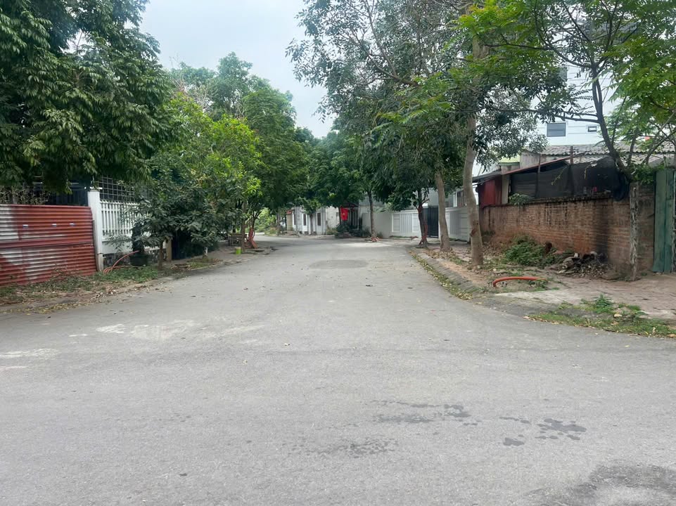 Đất Vĩnh Yên 90.4m² thổ cư - Sổ đỏ sẵn, giá 2.x tỷ