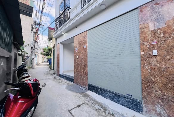 Nhà Kim Chung 34m² giá 5,4 tỷ - Ô tô vào tận nhà