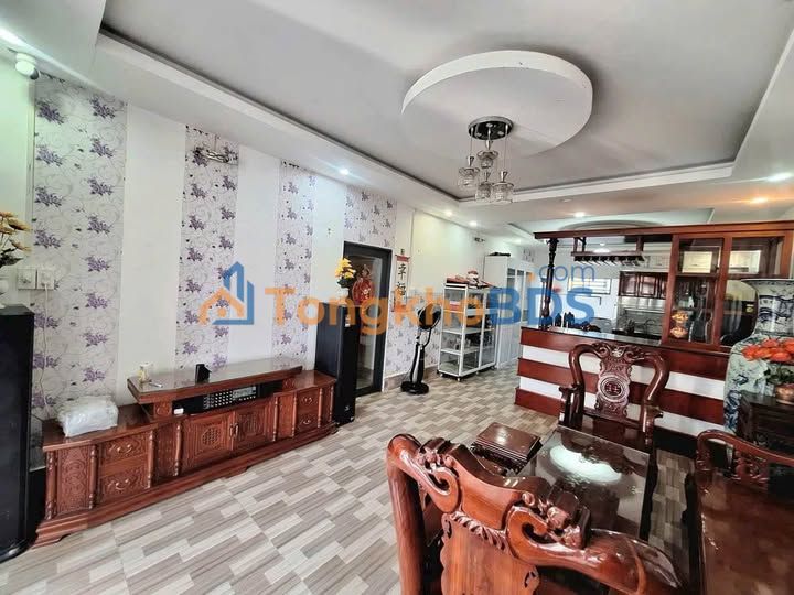 Cho thuê Nhà 2PN Full Nội Thất - P8 Vĩnh Long, Giá 6 Triệu/Tháng